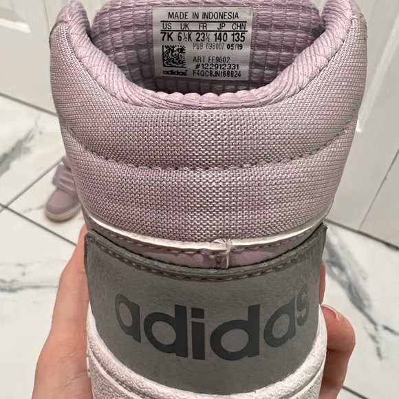 Lilac Adidas sneakers - Picture 4 of 4